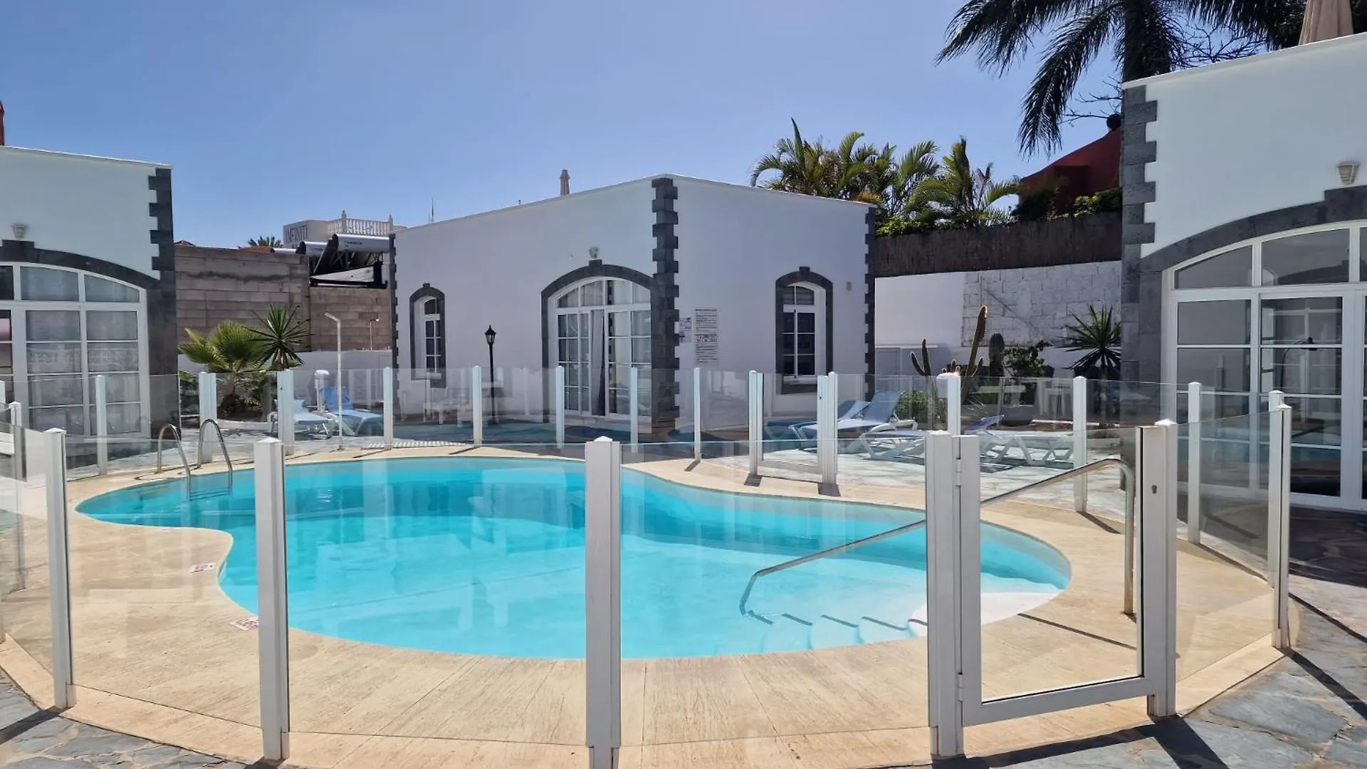 Nora Retreat Villa Corralejo